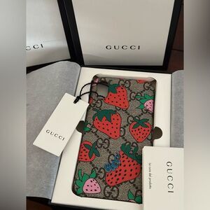 SOLD OUT - Gucci phone case BRAND NEW iPhone X/XS